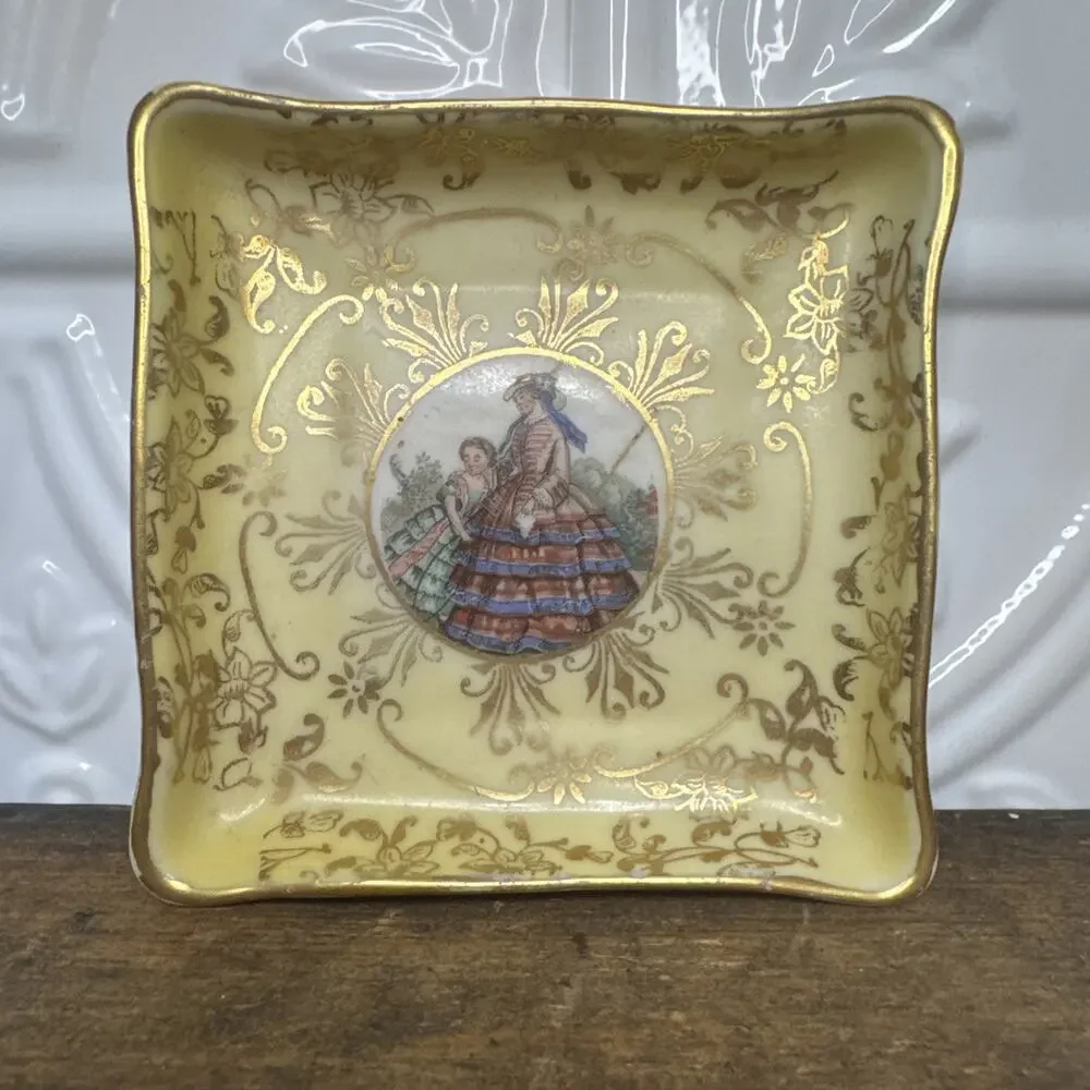 Vtg. M&R USA Porcelain Butter Pat Pin Tray Ring Dish Victorian Gold Gilt